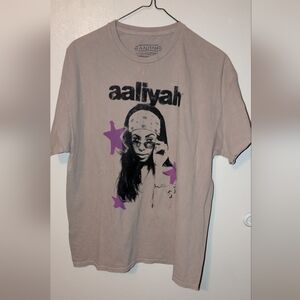 Aaliyah Graphic Tee Print Size XL Distressed Beige NWOT